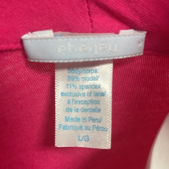 Eberjey pink wrap robe with lace hem large - Picture 7 of 8